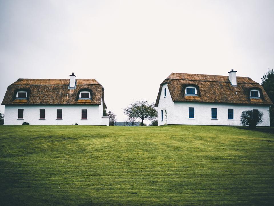 Should I List on Airbnb and Vrbo? Here's How to Decide