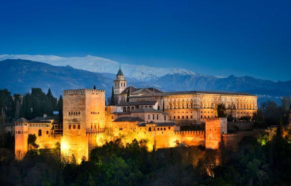 Granada, nestled in the Sierra Nevada mountains, is where history truly comes alive. 