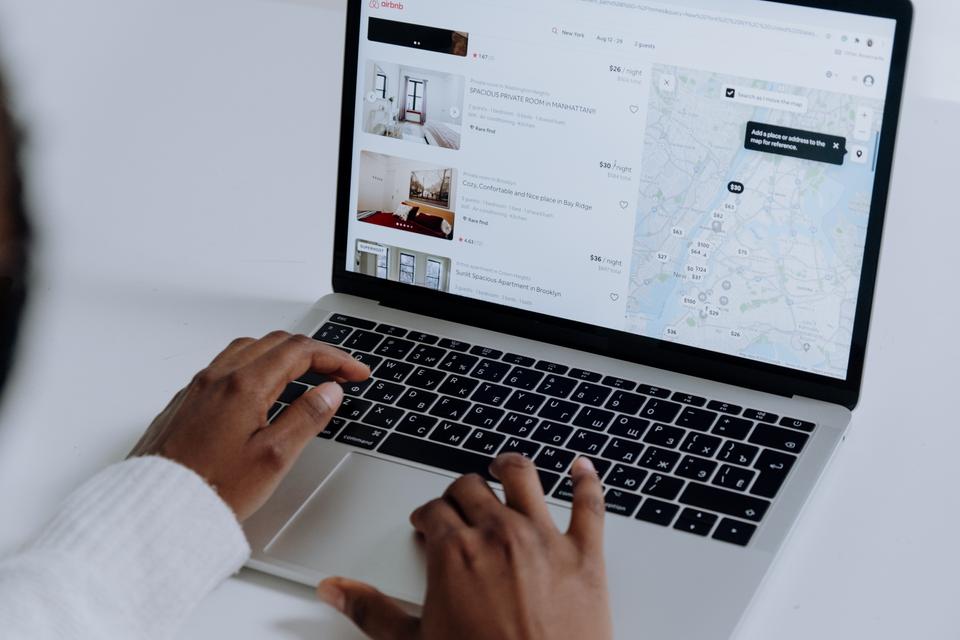Should You List Your Vacation Rental on Multiple Channels? Or Stick to Airbnb?