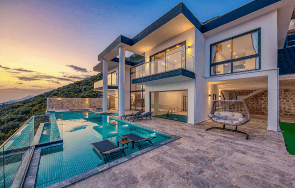 Guesty vs Hospitable vs Hostaway: Complete Property Management Software Comparison for 2025