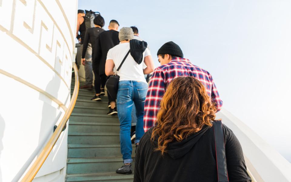 6 Tips for Airbnb High Season Success