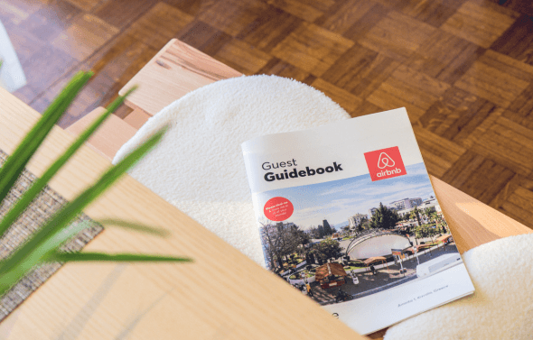 Renting out your own space to Airbnb guests on the Airbnb website can be a good way to increase the balance in your bank account.