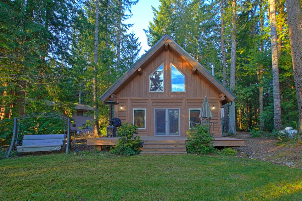 The Best Places to Invest in Cabin Vacation Rentals in 2023