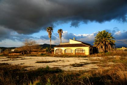 Airbnb Tips for Slow Season: Boost Bookings and Protect Your Revenue