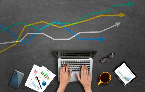 property management software, property owners, commercial real estate owners, lease management, leasing process,  tenant screening, manage rental properties.