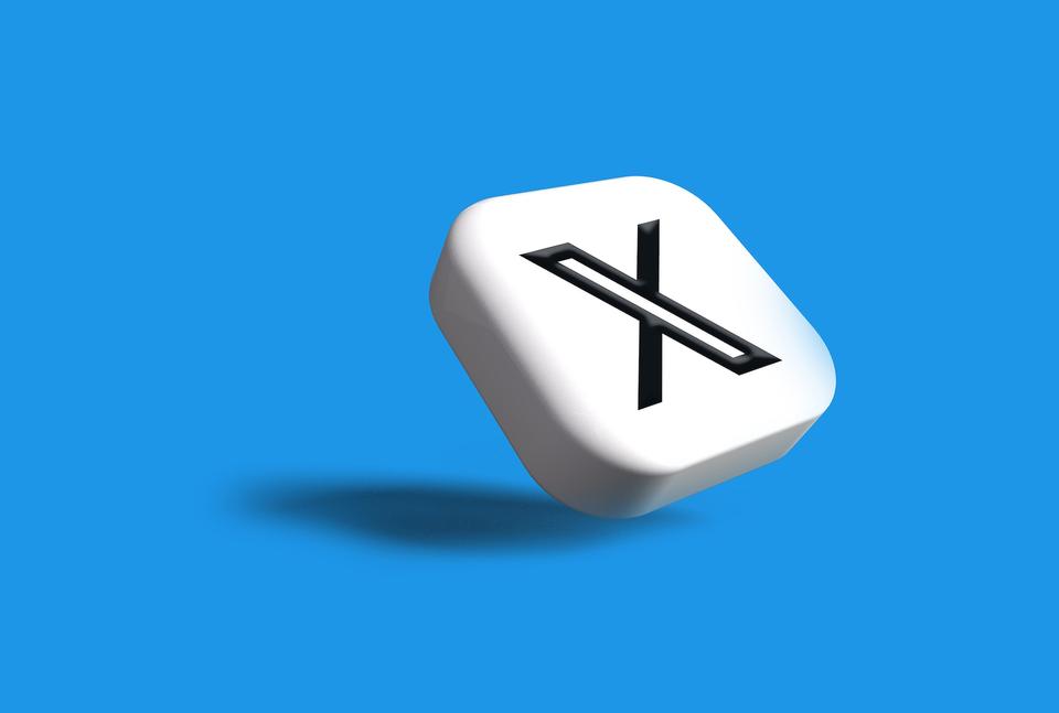X (Twitter) Marketing for Your Airbnb Vacation Rental