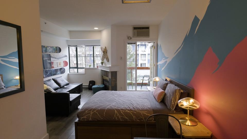Lifty Life is a vacation rental property management company that has been a Hostaway customer since 2020. In that time, their company has grown by 600%. This is a picture of their flagship studio apartment in Whistler British Columbia.