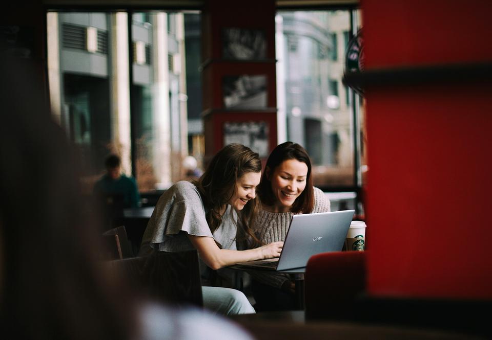 What Is an Airbnb Co-Host? | The Airbnb Co-Hosting Guide